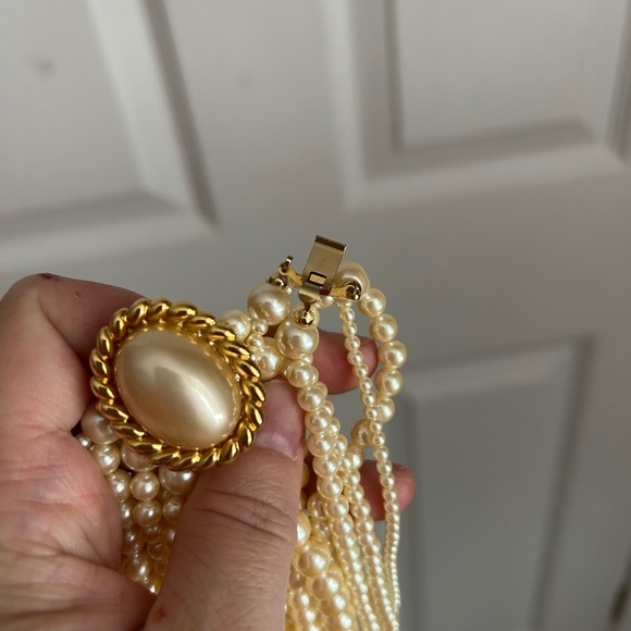 CAROLEE stamp vintage mid century Elegant Cream Pearl Necklace 🎁 - Picture 9 of 9